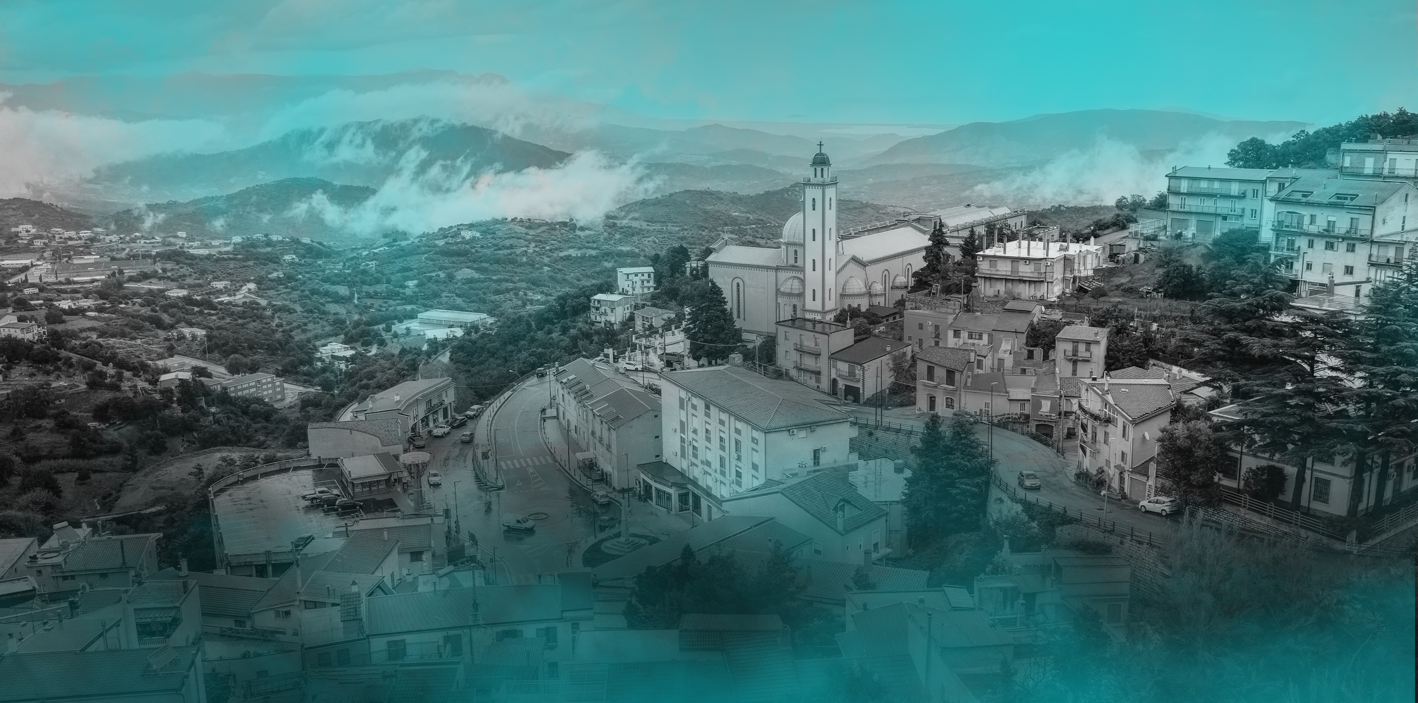 sardinia_town_02.jpg